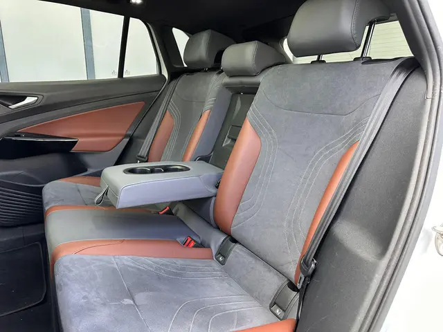 Volkswagen ID.4 Max 77 kWh 2020 Elektrisch 18
