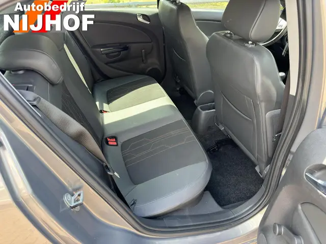 Opel Corsa 1.4-16V 2012 Benzine 25