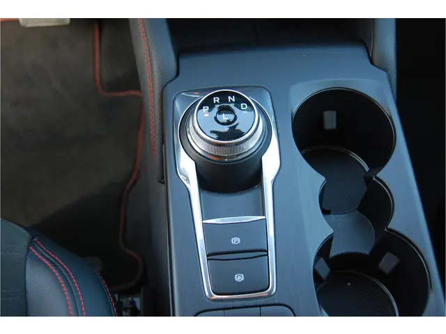 Ford Kuga 2.5 PHEV ST-Line X 225pk 2022 Hybride Benzine 26