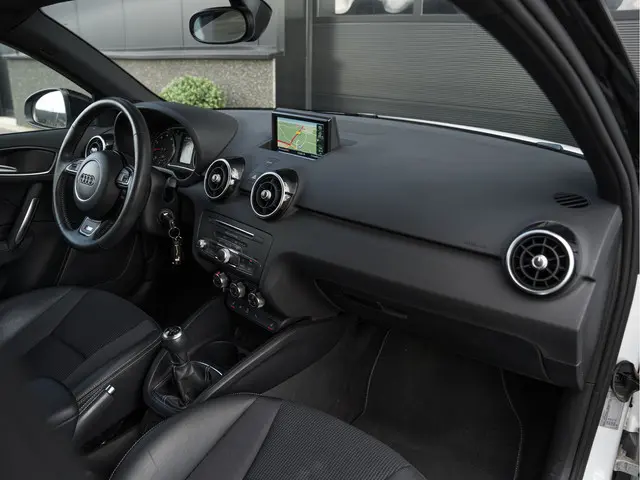 Audi A1 Sportback 1.0 TFSI S-Line 2018 Benzine 7