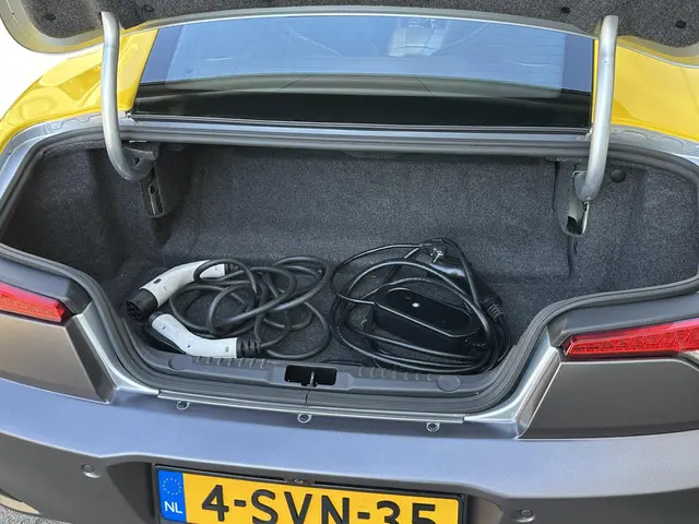 Fisker Karma 2.0 EcoSport 2013 Hybride Benzine 51
