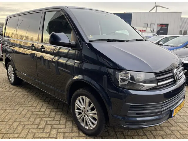 Volkswagen Transporter 2.0 TDI L1H1 Highline 2016 Diesel 2