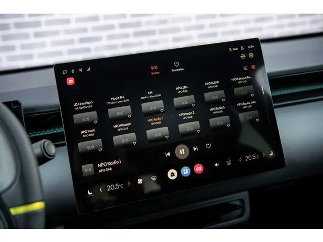 Lynk & Co 02 More 66 kWh 2025 Elektrisch 19