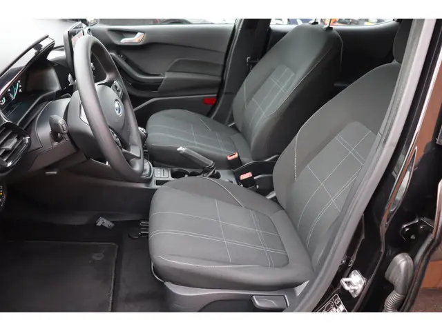 Ford Fiesta 1.1 Trend org. NL-auto navigatie 2019 Benzine 8