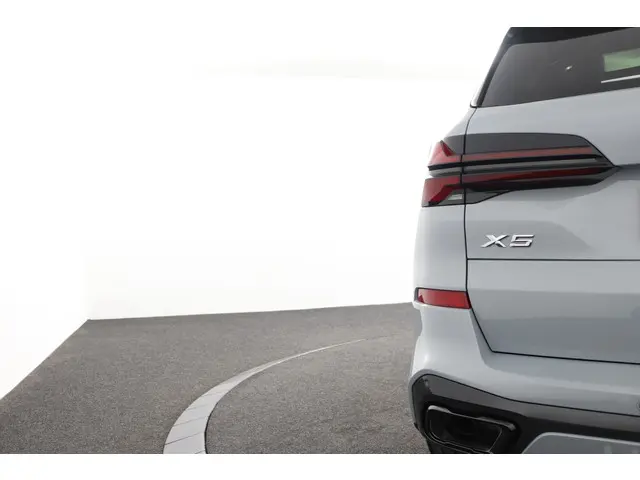 BMW X5 xDrive50e 2025 Hybride Benzine 39