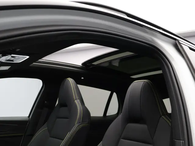 Lynk & Co 01 1.5 More 2025 Hybride Benzine 24