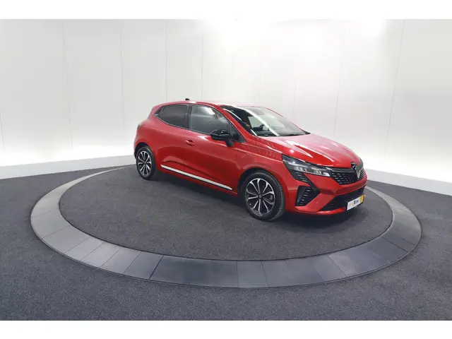 Renault Clio TCe 90 GPF techno 2024 Benzine 6