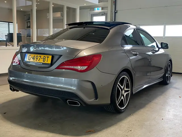 Mercedes-Benz CLA 200 AMG H.K Panor.dak 2014 Benzine 4