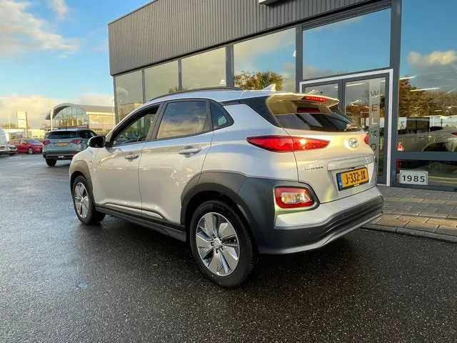 Hyundai Kona EV Premium 64 kWh 2020 Elektrisch 9