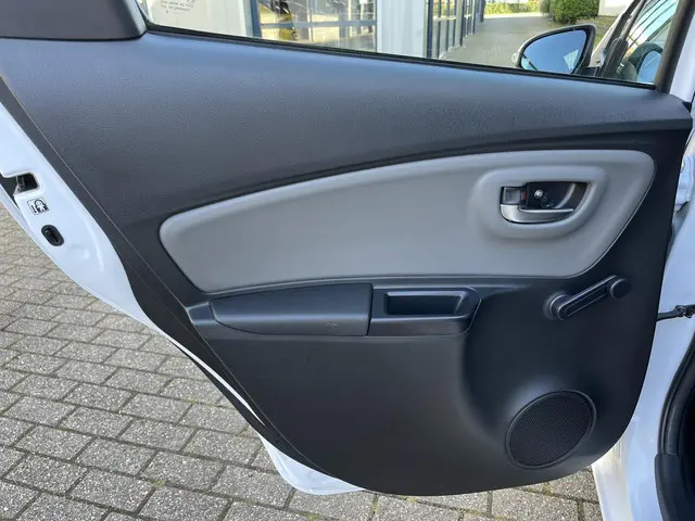 Toyota Yaris 1.5 Hybrid Active 2019 Hybride Benzine 15