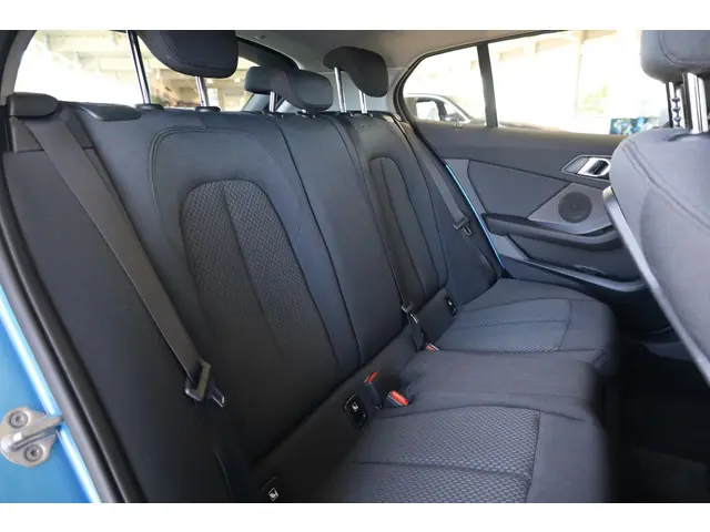 BMW 1 Serie 5-deurs 118i 2020 Benzine 11