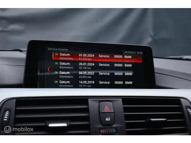 BMW 4 Serie Coupé 440i High Executive 2017 Benzine 58