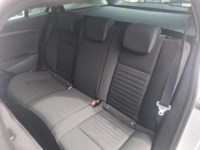 Renault Mégane Estate 1.2 TCe Limited 2016 Benzine 38