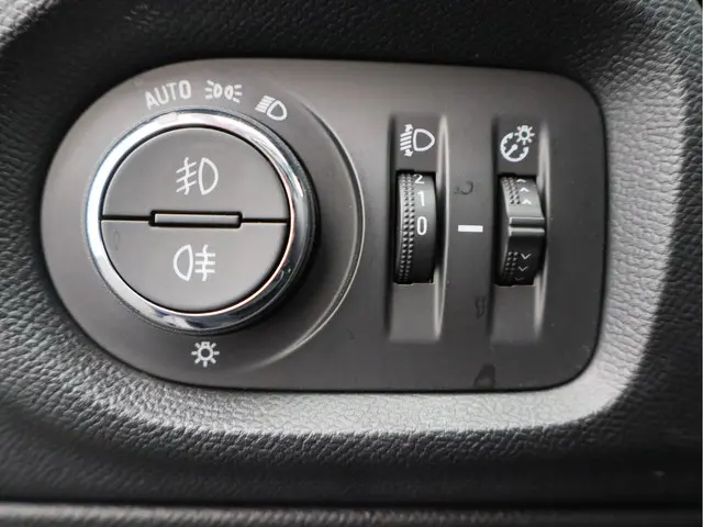 Opel Corsa 1.2 Elegance/ lage km/ zeer mooi! 2020 Benzine 28