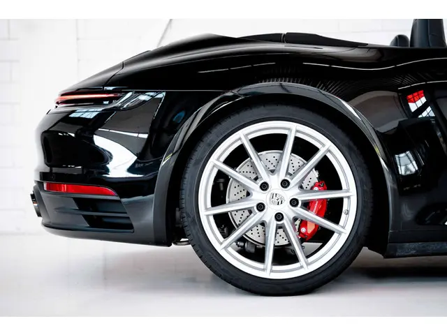 Porsche 911 Carrera 4S Cabriolet 2020 Benzine 15