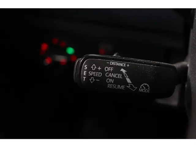 SEAT Arona 1.0 TSI Style Business Intense 2019 Benzine 24