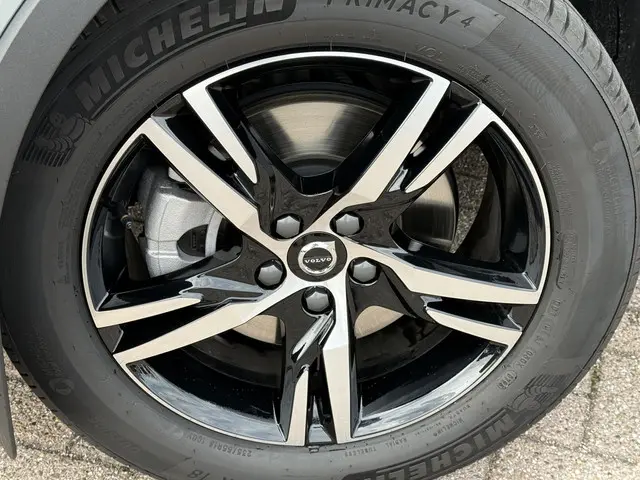 Volvo XC40 2.0 B4 Plus Dark 2025 Benzine 8