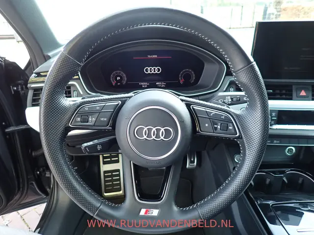 Audi A4 Avant 35TFSI S-LINE 2020 Hybride Benzine 12