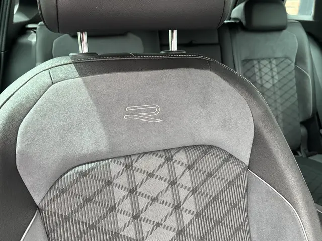 Volkswagen Tiguan 1.5 TSI R-Line Business+ 2021 Benzine 16