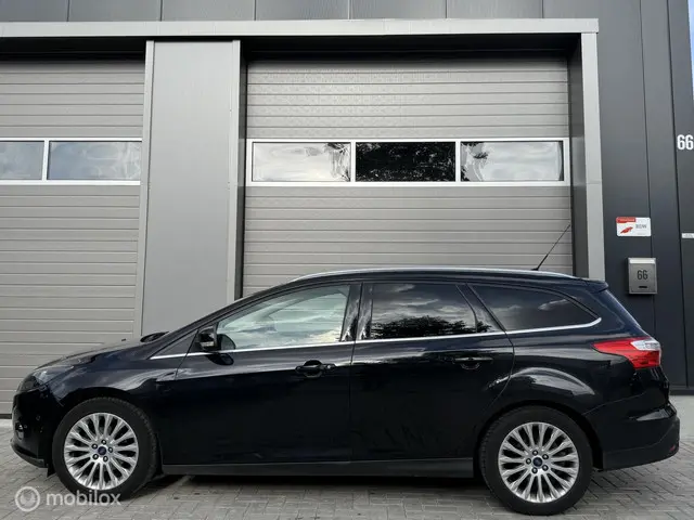 Ford Focus Wagon 1.0 EcoBoost Edition Plus 2014 Benzine 6