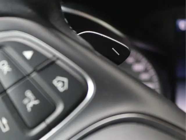 Mercedes-Benz GLC 220 d 4MATIC 2018 Diesel 33