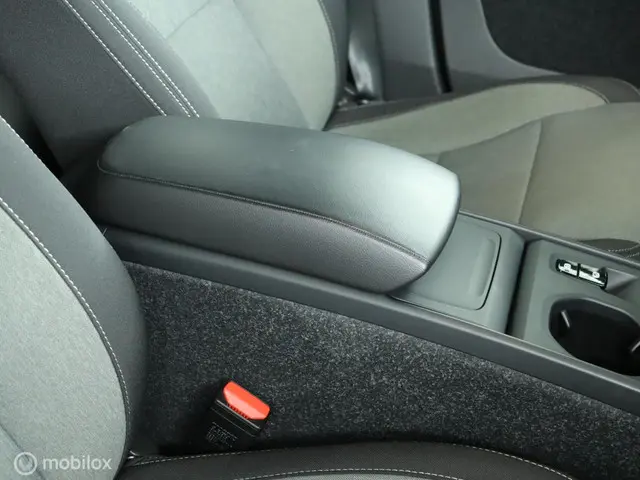 Volvo XC40 1.5 T2 Momentum automaat 2021 Benzine 25