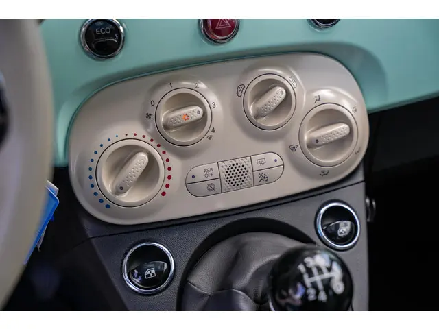 Fiat 500 0.9 TwinAir Turbo Collezione 2018 Benzine 15