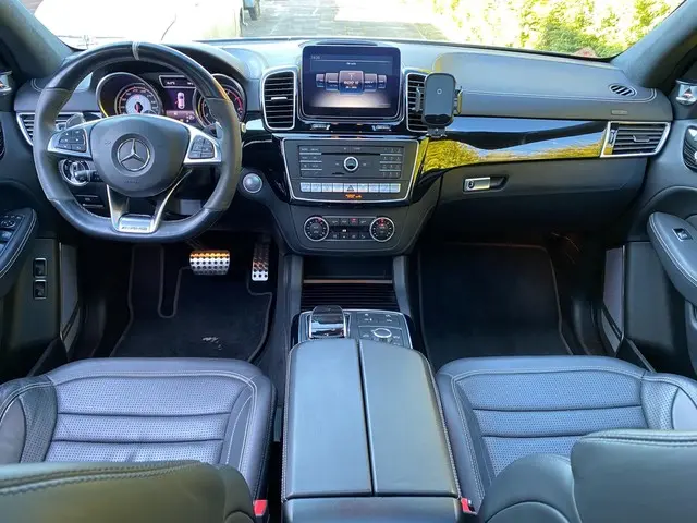 Mercedes-Benz GLE Coupé 63 AMG S 4MATIC 2018 Benzine 16