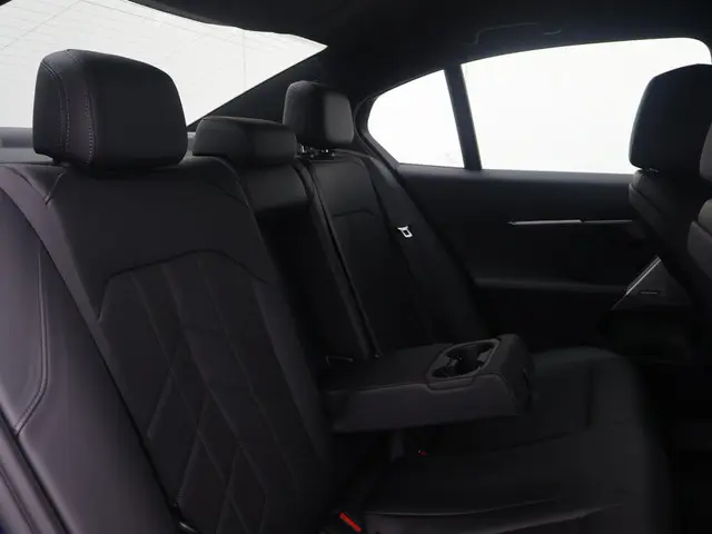 BMW i5 eDrive40 M Sport Edition 84 kWh 2025 Elektrisch 14