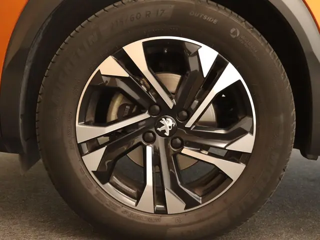Peugeot 2008 1.2 PureTech GT-Line 2020 Benzine 38