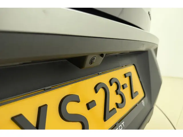 Peugeot 3008 1.2 Hybrid 145 Allure 2025 Hybride Benzine 10