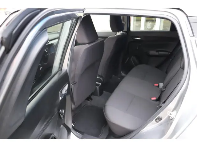 Suzuki Swift 1.2 Select 2018 Benzine 14
