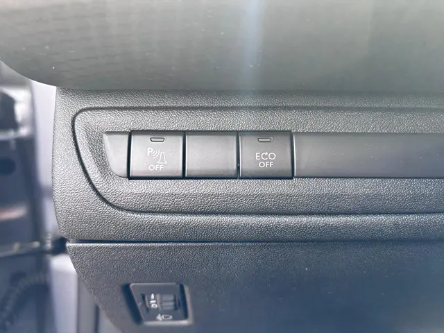 Peugeot 2008 1.2 PureTech Allure 2018 Benzine 25