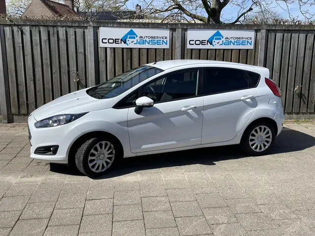 Ford Fiesta 1.0 Style 2013 Benzine 2