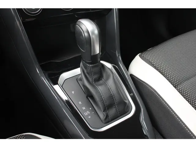 Volkswagen T-Roc 1.5 TSI Sport 2020 Benzine 26