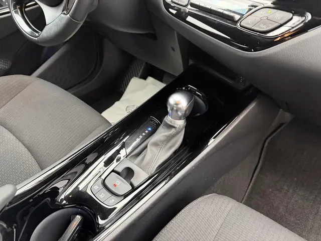 Toyota C-HR 1.8 Hybrid Dynamic 2019 Hybride Benzine 11