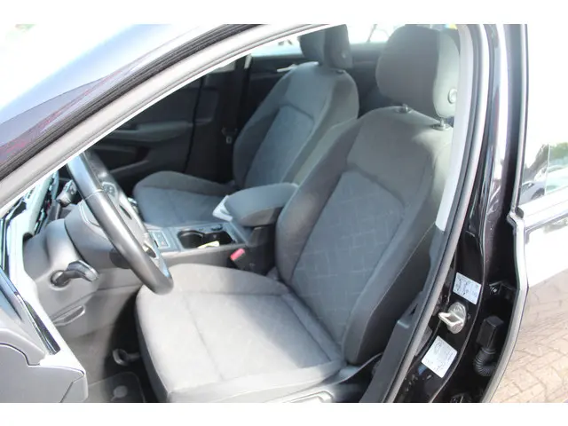 Volkswagen Golf Variant 1.0 TSI Life 2021 Benzine 5