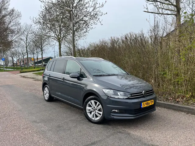Volkswagen Touran 1.5 TSI Highline 7p, 1e eig. 2021 Benzine 3