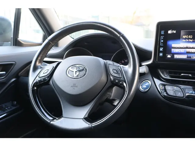 Toyota C-HR 1.8 Hybrid Dynamic 2018 Hybride Benzine 4