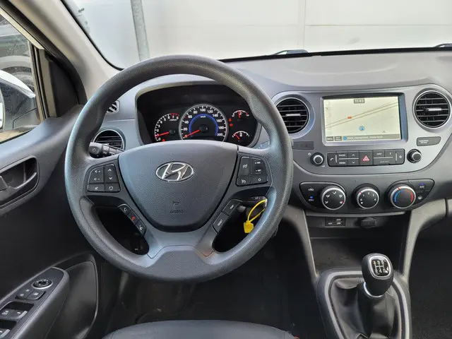 Hyundai i10 1.0i Comfort 2018 Benzine 10