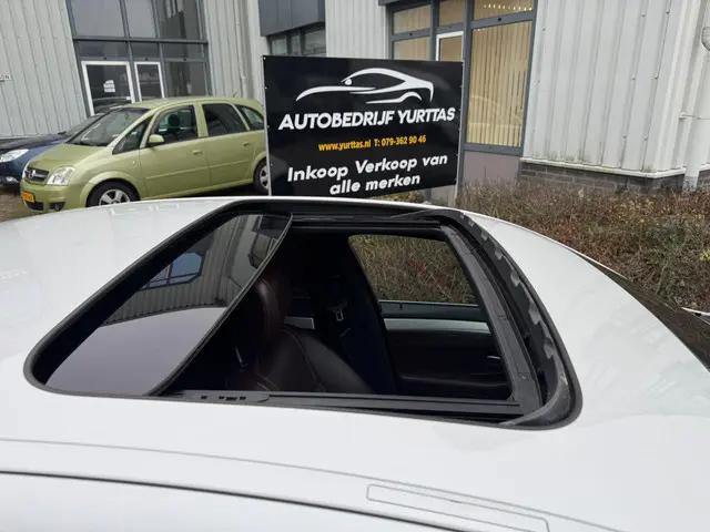 BMW 5 Serie 528i Luxury Edition AUTOMAAT!! 2015 Benzine 6