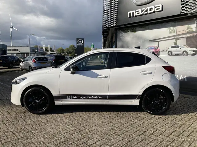 Mazda 2 1.5 e-SkyActiv-G 90 Homura 2024 Benzine 4