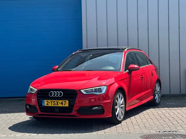 Audi A3 Sportback 1.4 TFSI S-LINE PANO 2014 Benzine 4