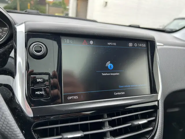 Peugeot 2008 Turbo 110PK GT-line 2018 Benzine 8