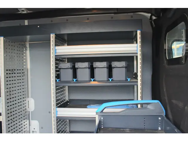 Ford Transit 350 2.0 TDCI L2H2 Trend 2021 Diesel 37
