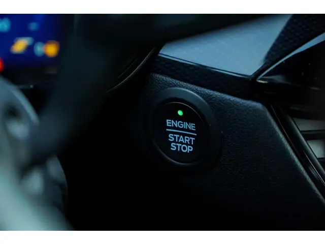 Ford Kuga 2.5 PHEV ST-Line 2022 Hybride Benzine 23