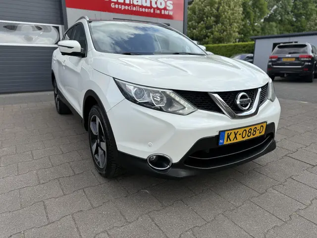 Nissan QASHQAI 1.6 163pk Connect Edition 2015 Benzine 14