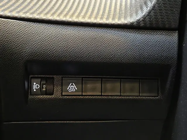 Peugeot 2008 1.2 PureTech Active Pack 2023 Benzine 23