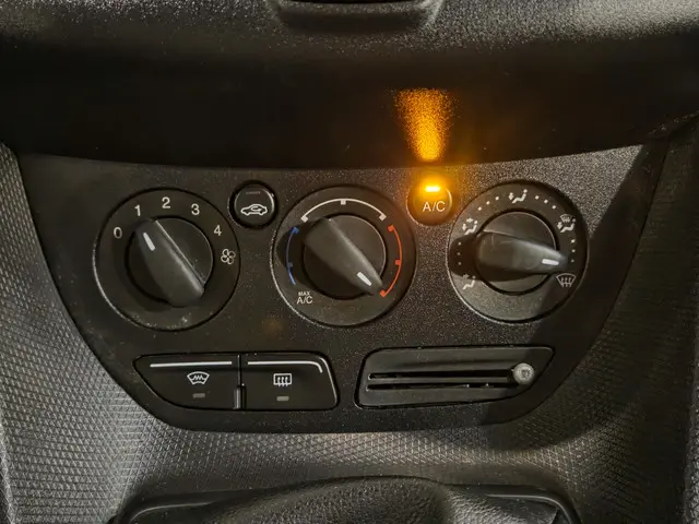 Ford Transit Connect 1.5 TDCI L2 Trend HP 2018 Diesel 27