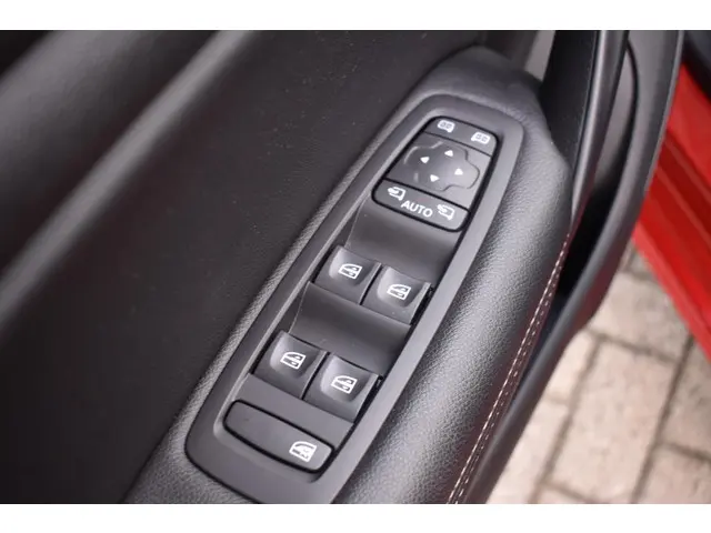 Renault Mégane Estate TCe 140 EDC Techno 2023 Benzine 24